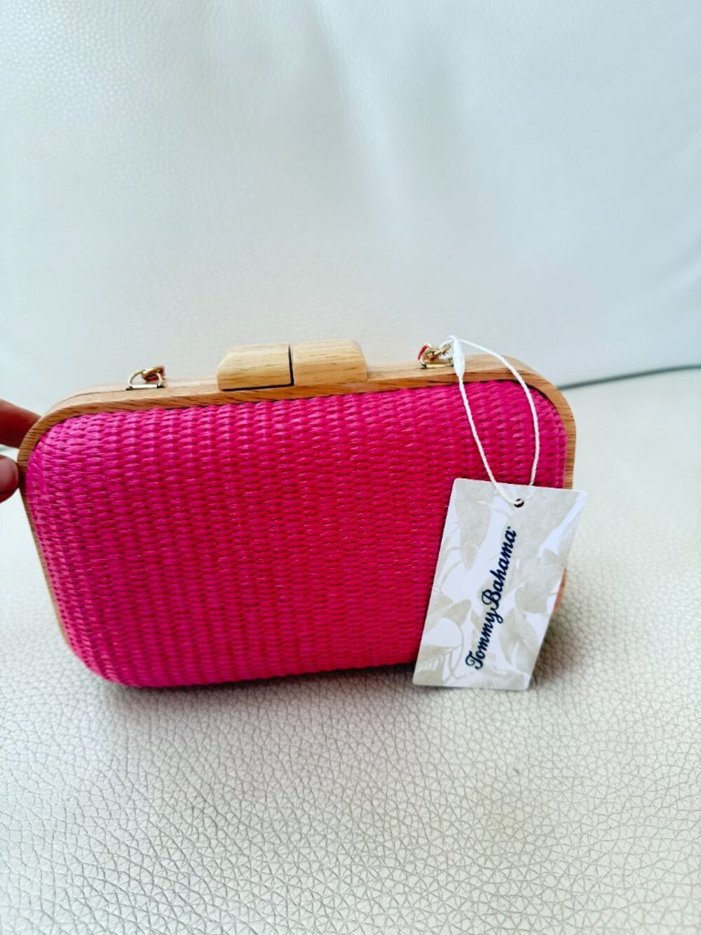 NWT TOMMY BAHAMA WOVEN RAFFIA CLUCTH STRAW FUSCHIA PINK BAG CROSSBODY - Picture 3 of 6